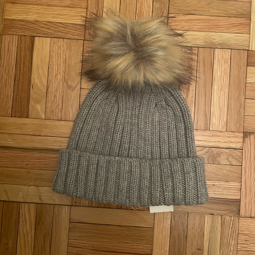 🎉Host Pick🎉 NWT JCrew Ribbed Pom Pom Beanie - Heather Ash